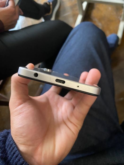 VIVO Y04 с гарантией