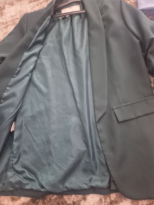 Дамски сака в различни цветове