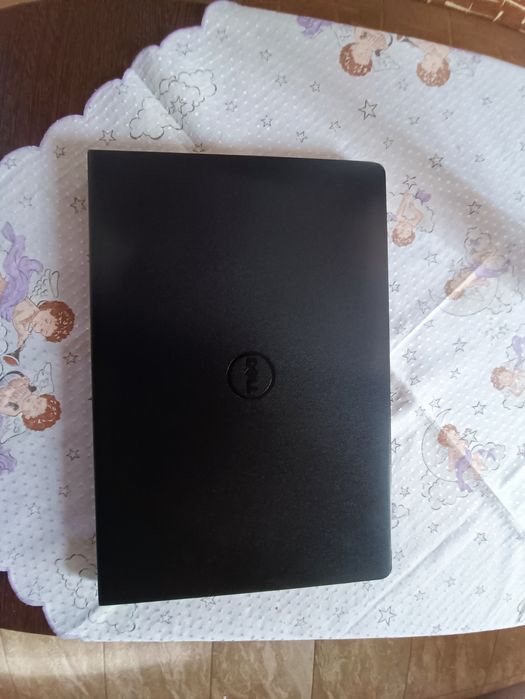 Laptop cu proc. i3-gen a 5-a  ,8gb ddr