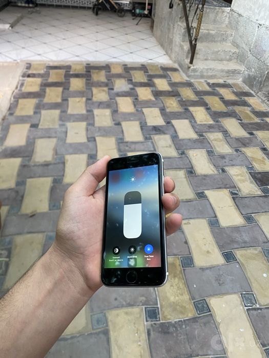 Iphone se 128 silver