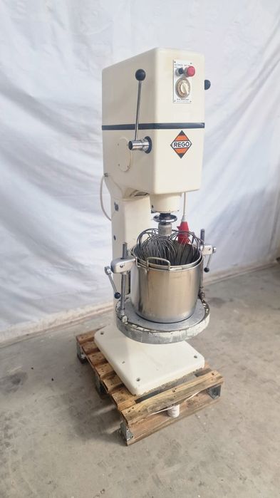 Немски сладкарски миксер Rego CM3