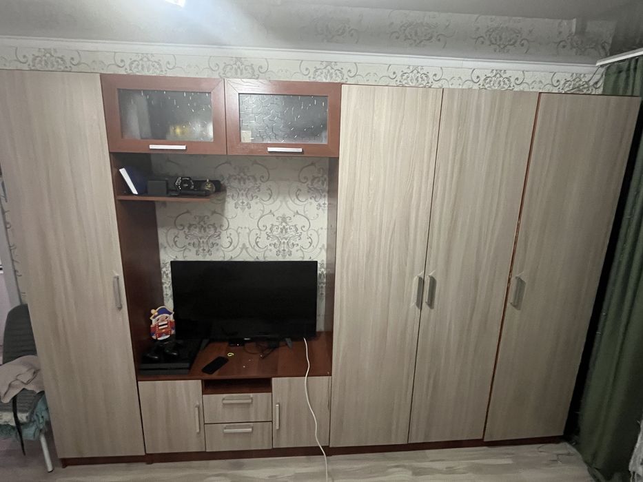 Стенка в гостиную, зал, спальню