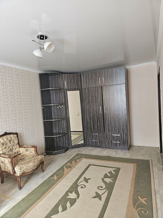 Продаётся трёхкомнатная квартира