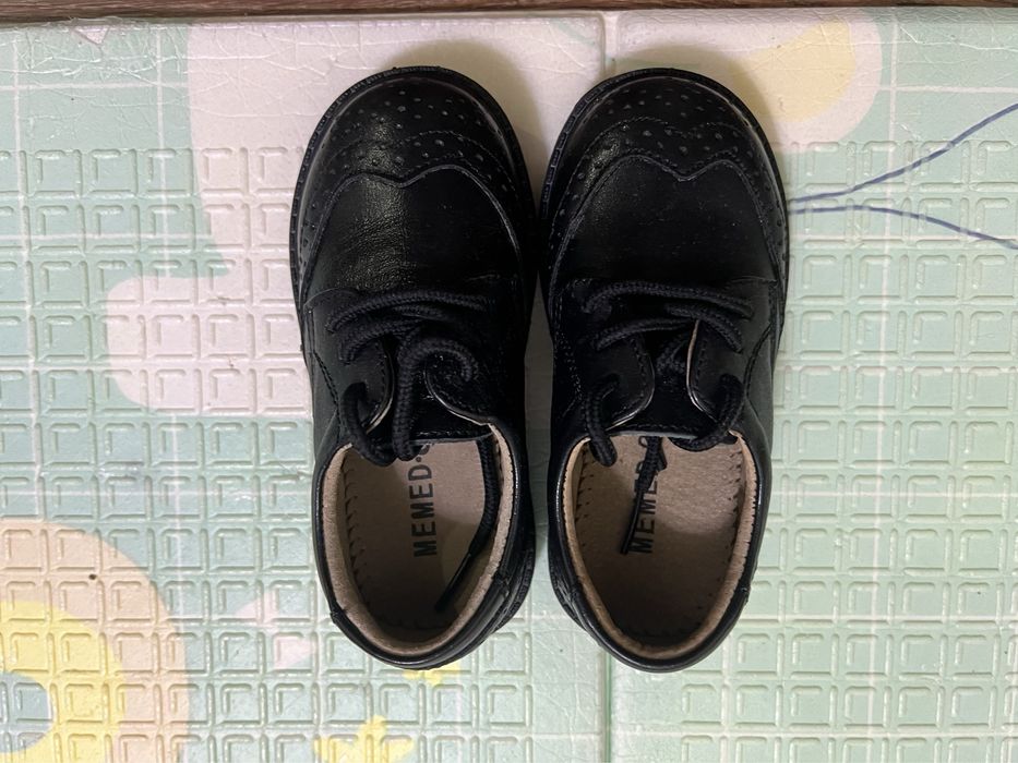 Продам детские туфли на мальчика