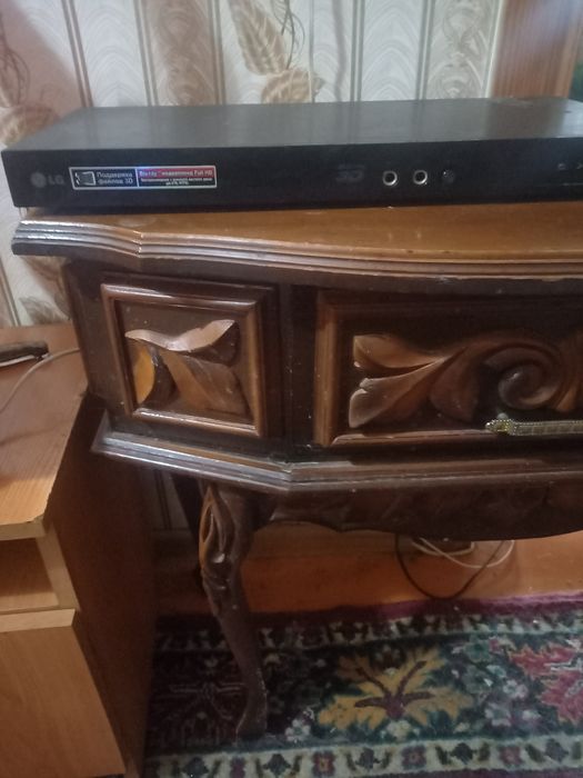 Продам аудио- видео проигрыватель