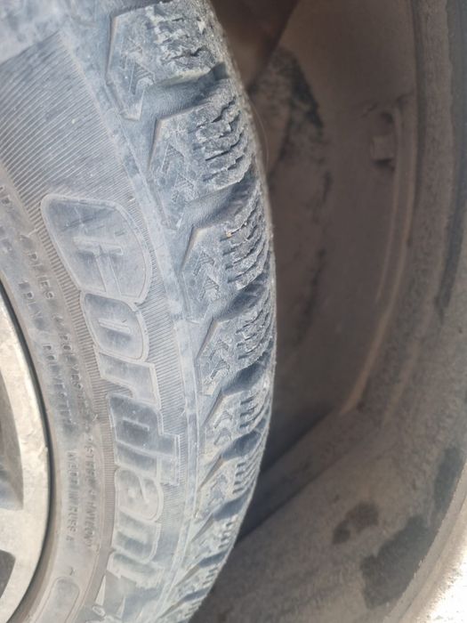 Зимний шина ,шипы саудасы бар