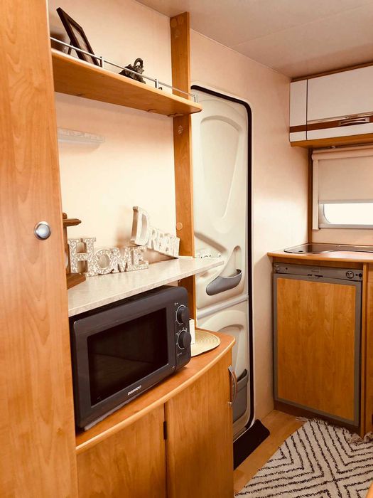 Каравана напълно обзаведена нова