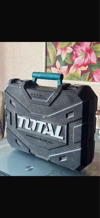 Продам водительский набор (инструменты)