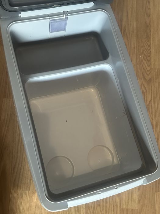 Vand frigider auto DOMETIC