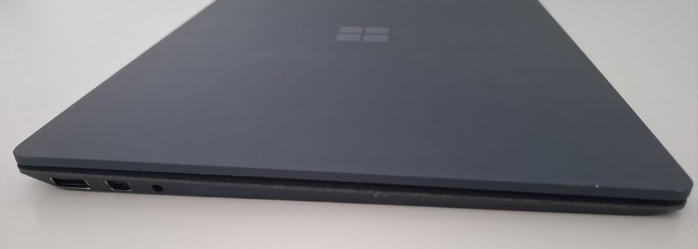 Лаптоп Microsoft Surface 2 | I7 8650U | 8GB | 256 SSD
