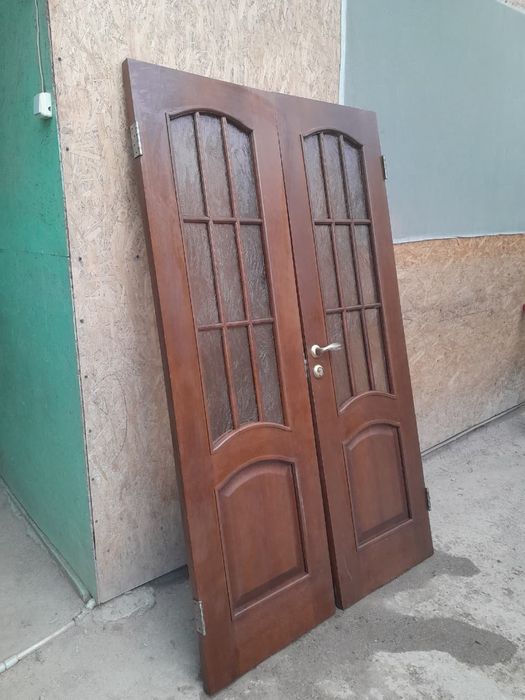 Продам двери в хорошем состоянии