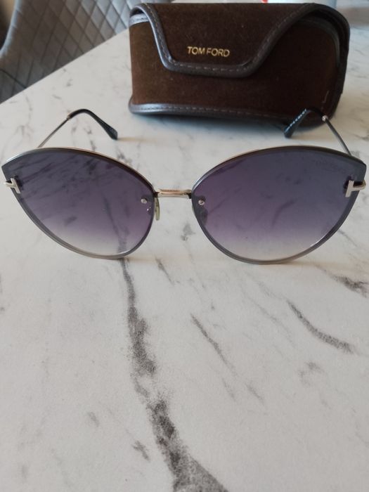 Оригинални дамски слънчеви очила Tom Ford