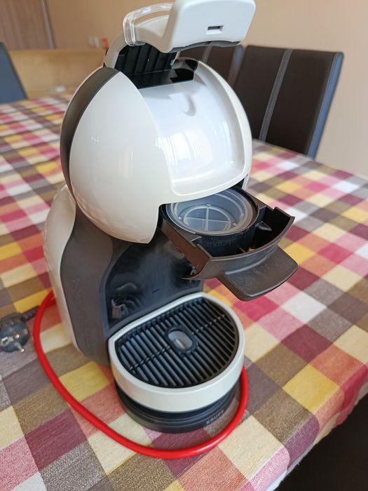 Кафемашина Dolce gusto Nescafe