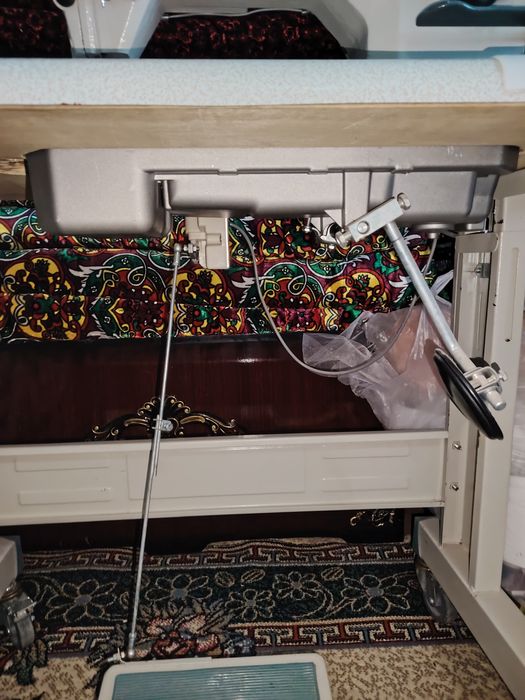 Tikuv moshinasi sotiladi