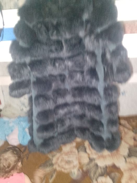 Шуба черная продам