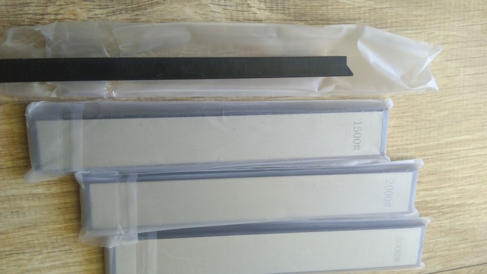 Плочки за заточване на ножове с подложка