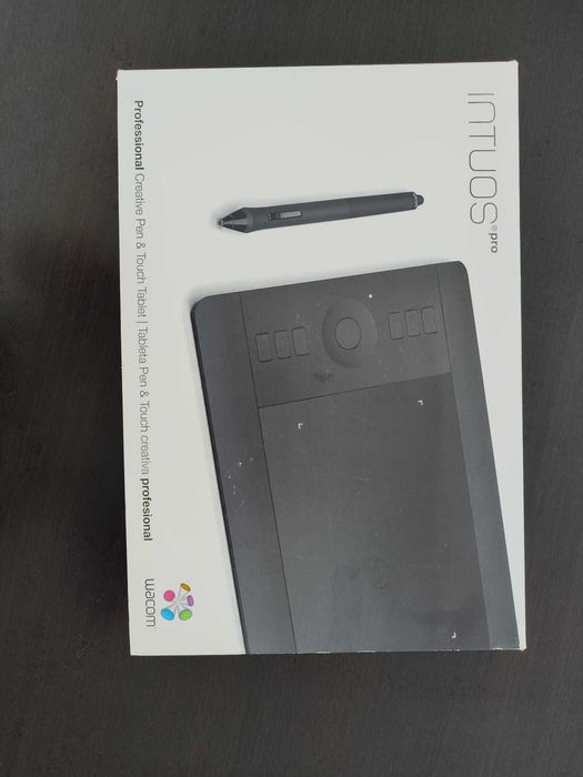 Tabletă grafică Wacom Intuos Pro Small (PTH-451), pen + touch, completă, cutie