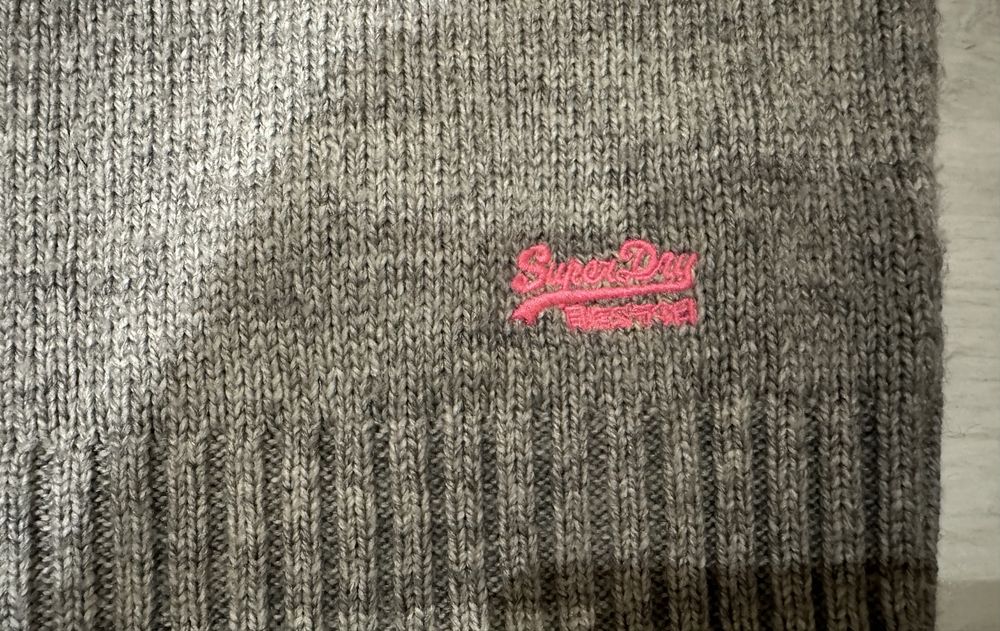 Дамски пуловер Superdry