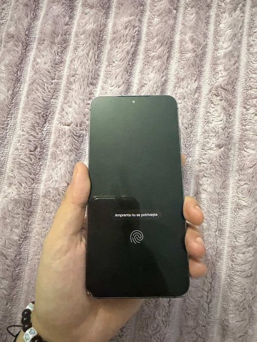 Vând sau schimb S23 de preferat doar vând