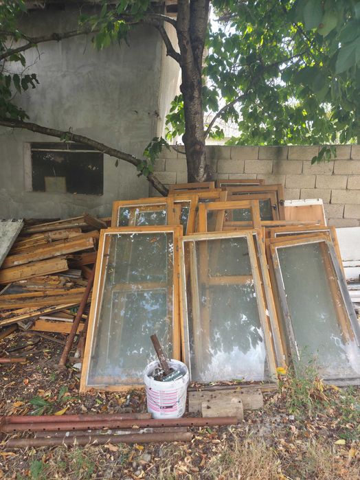 Използвана дървена дограма
