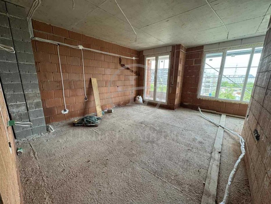 Продава се Двустаен апартамент в Пловдив, Кючук Париж - 61 кв.м за 1205 €/кв.м - Снимка #1