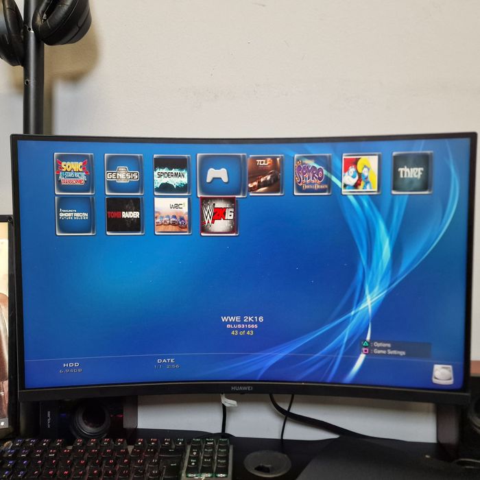 Playstation 3 slim modat Hdd 320gb 2 manete PS3 43 jocuri