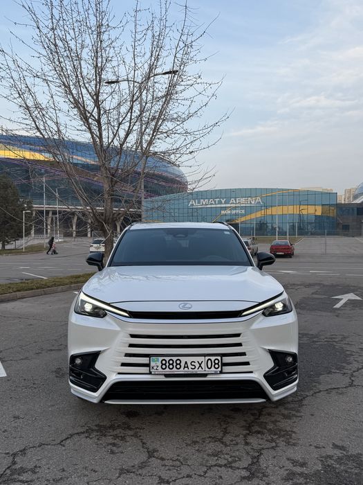 Lexus TX500h F sport