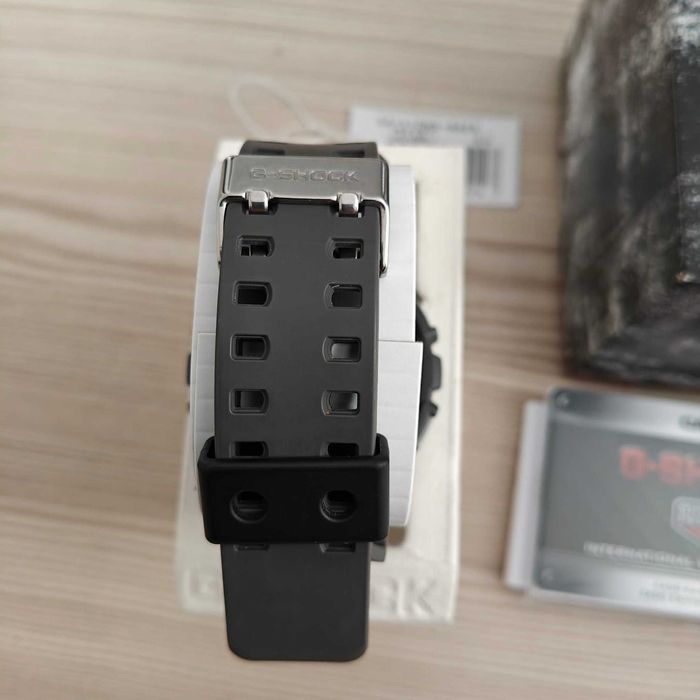 G-Shock Classic GA-110HD-8AER  garantie