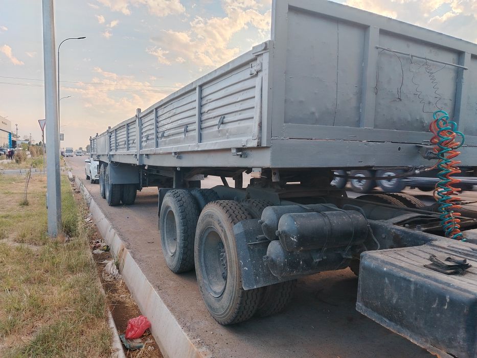 Камаз шаланда  сотилади ишлап юрган мошина