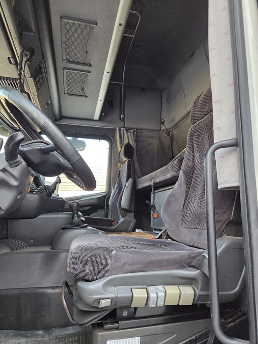 SCANIA 420hpi E3 / SemiAutomata  / 4000€
