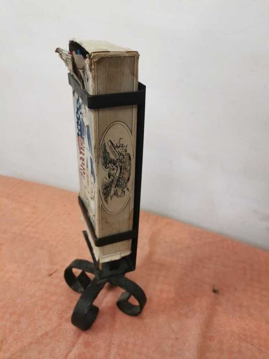 Suport de chibrite semineu