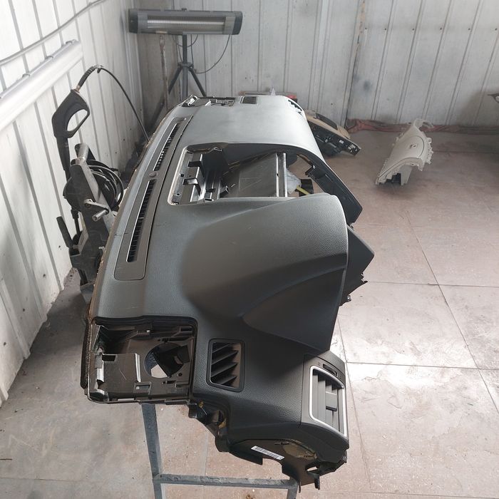 Панель на субару импреза.