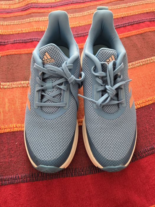 Adidas marimea 40