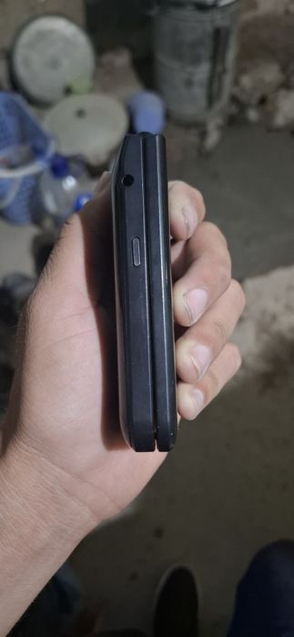 Nokia 2720 flip yangi