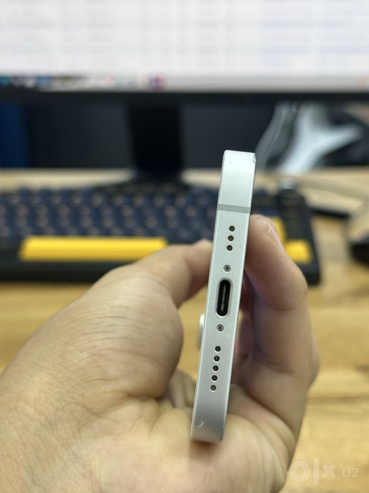 Iphone 16e / Айфон 16