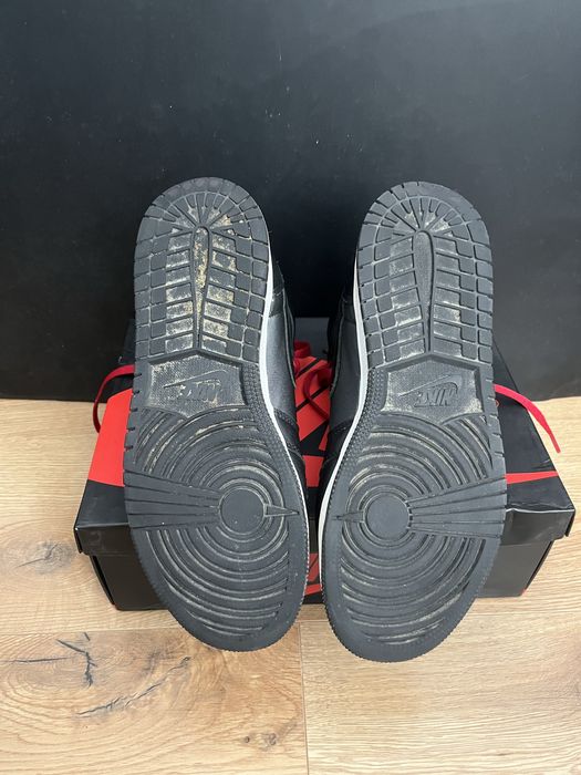 Nike air jordan 1 retro high og black satin