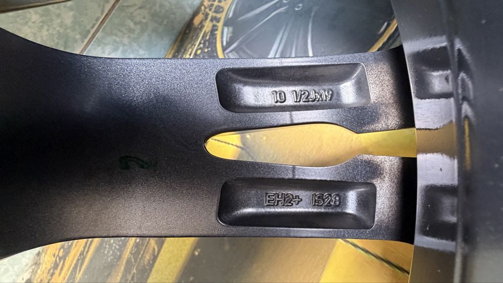 Jante roti iarna BMW M5 F90 M8 F91 Seria 7 G12 R19 doua latimi 10.5J 9.5J