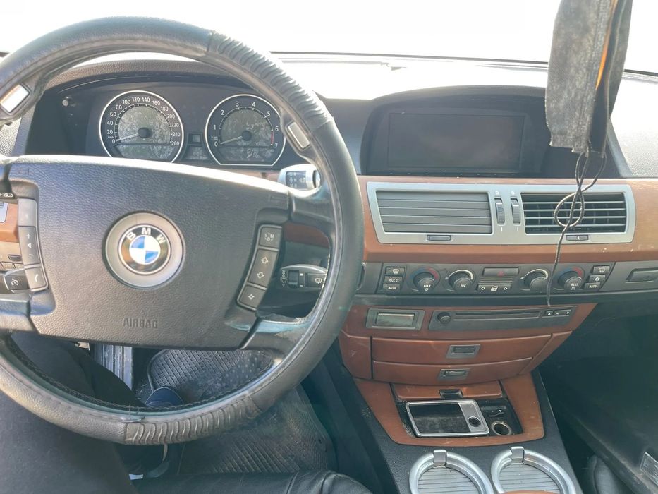 Dezmembrari BMW Seria 7 E65 / 4.4i / Benzina