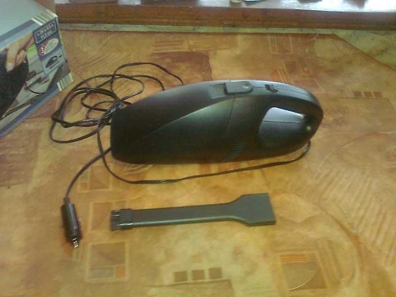 Сенник за  лека кола и други аксесоари общо 60лв.