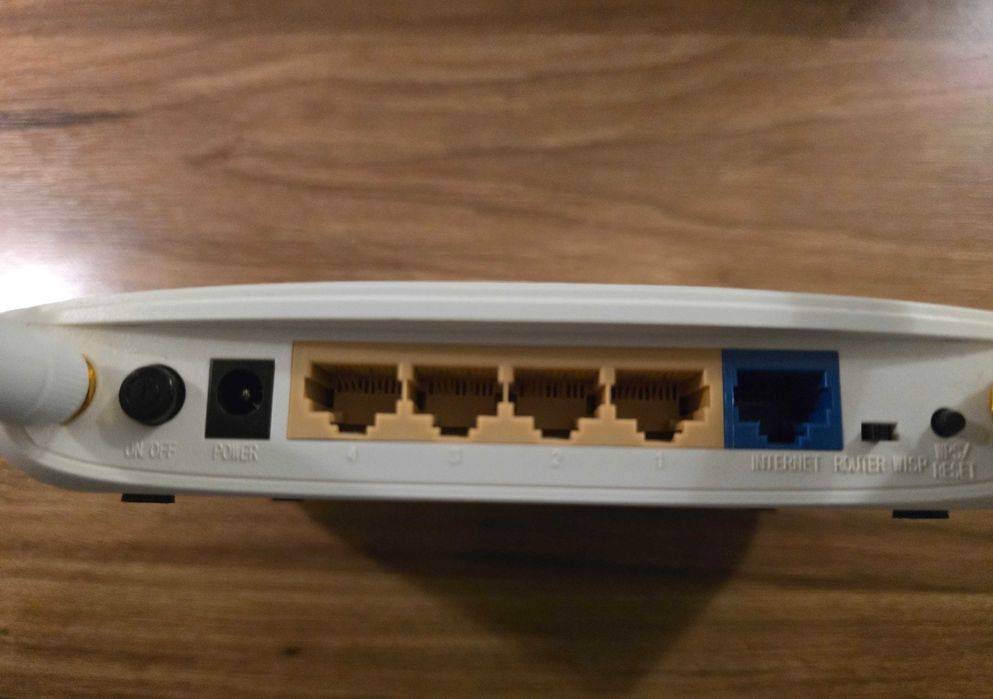 Безжичен рутер TP-LINK TL-WR843ND
