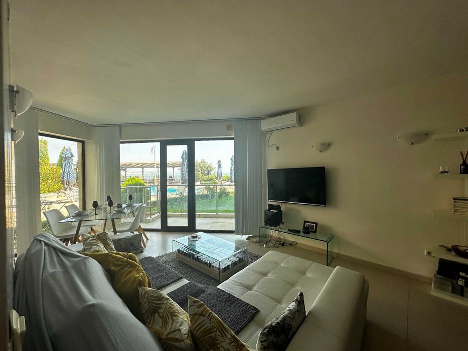 Продава се Тристаен апартамент в с. Топола, Област Добрич - 91 кв.м за 989 €/кв.м - Снимка #7