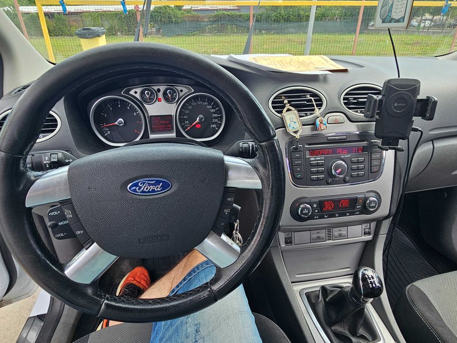 Vand Ford Focus benzina 1.6 100CP