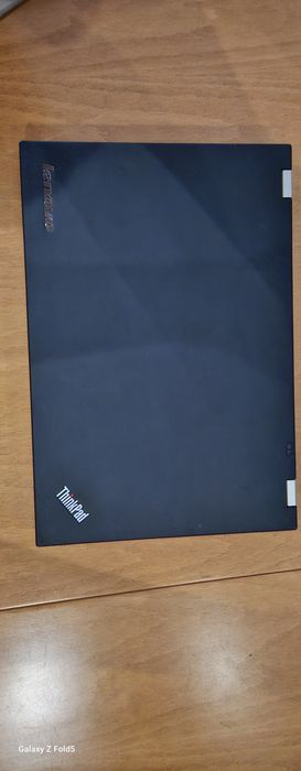 Lenovo thinkpad комютър