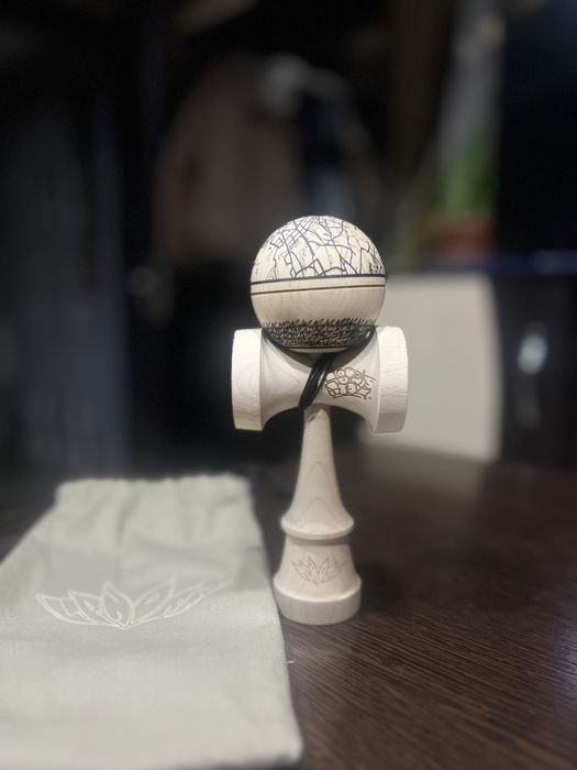 Kendama Lotus Mala mod v2 , nou nout