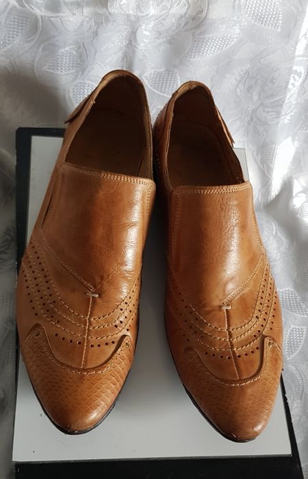 Incaltaminte din piele naturală