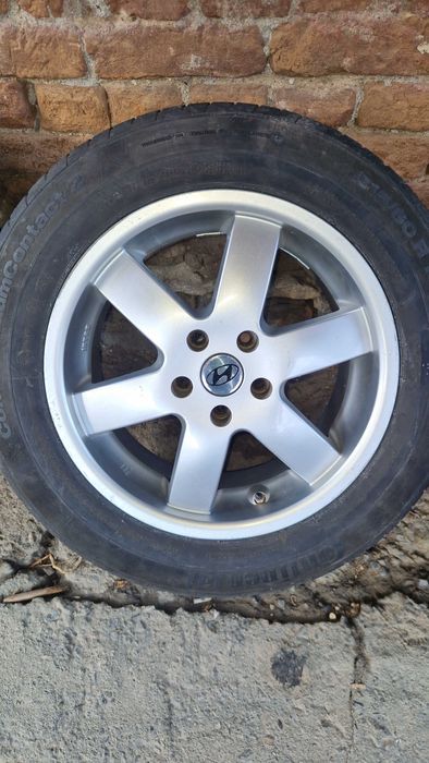 ХЮНДАЙ джанти със гуми 215/60/17  7,5J×17  ET40  5×114,3
