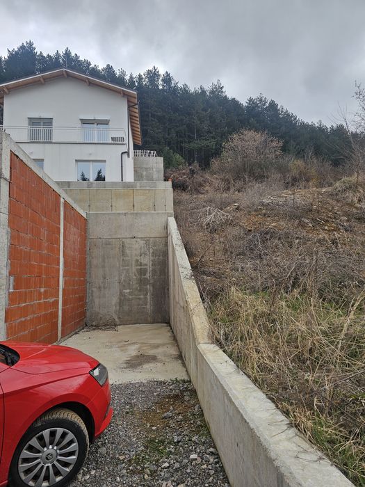 Парцел в регулация