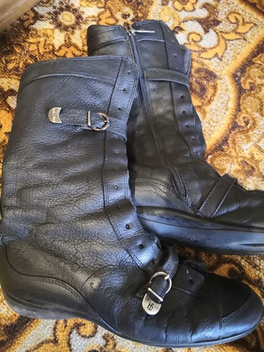 Срочно, срочно, срочно.