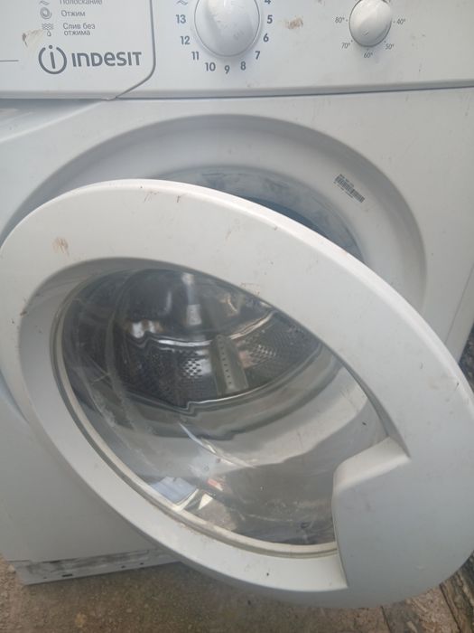 Стиралка Indesit