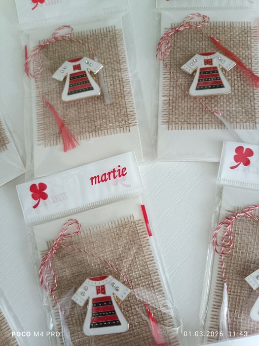 Set 10 mărțișoare tradiționale lucrate manual